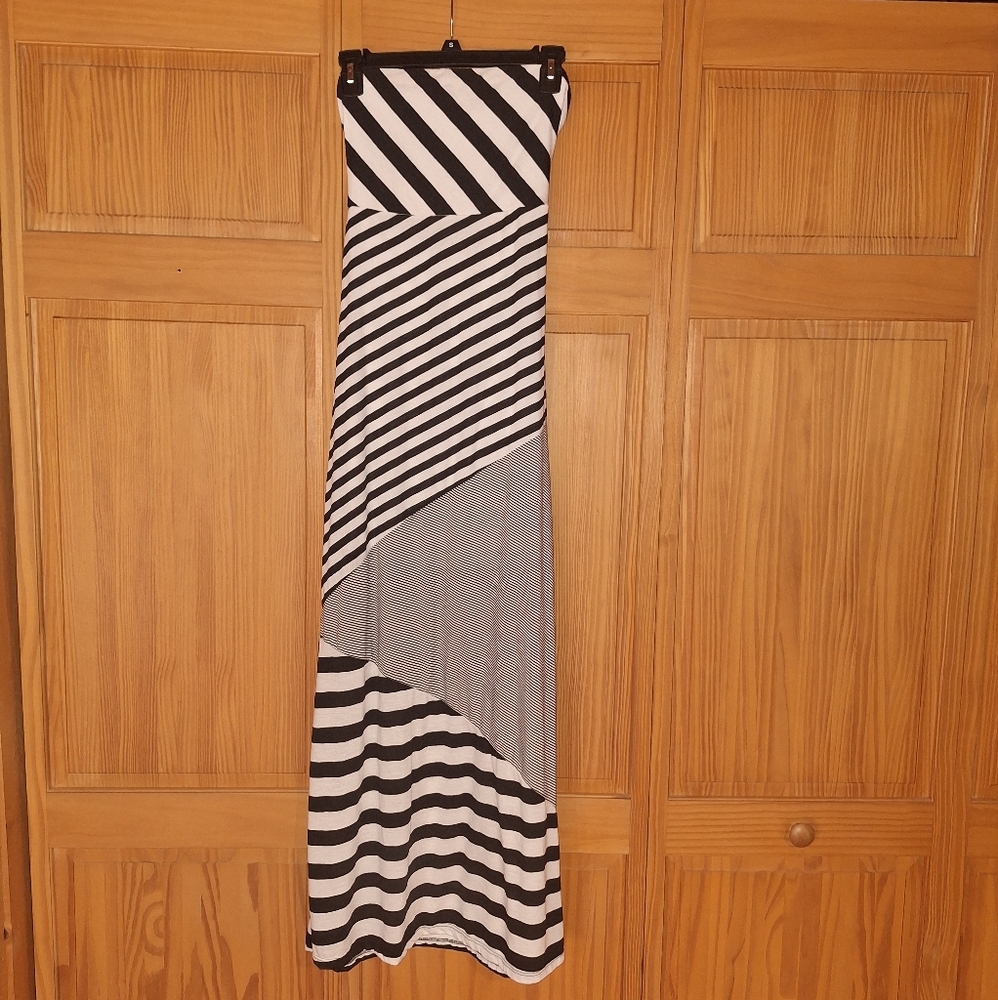 Elegant Asymmetrical Black and White Striped Maxi Dress